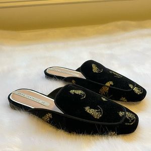 Zara Embroidered Velvet Loafer Slides - size 8